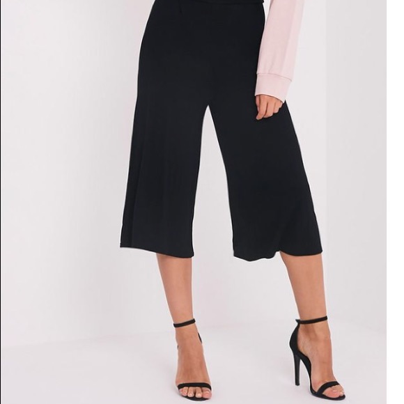 Yank Pants - Black stretch knit yank culottes size small